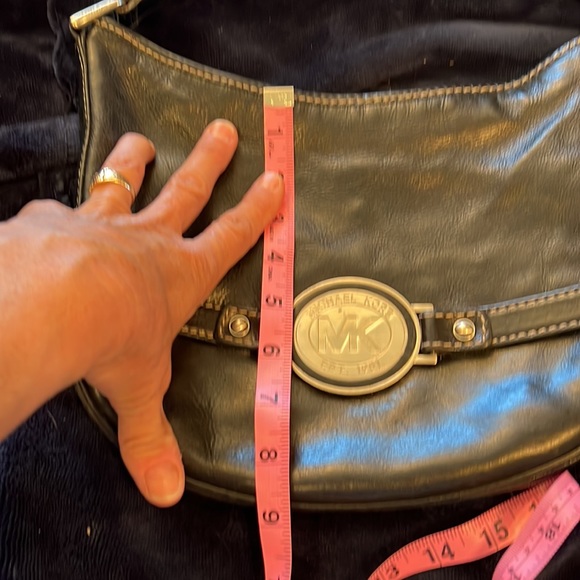 MICHAEL KORS LEATHER HANDBAG - Picture 10 of 11